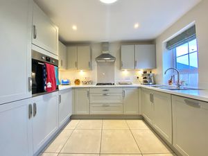 Kitchen/Diner- click for photo gallery